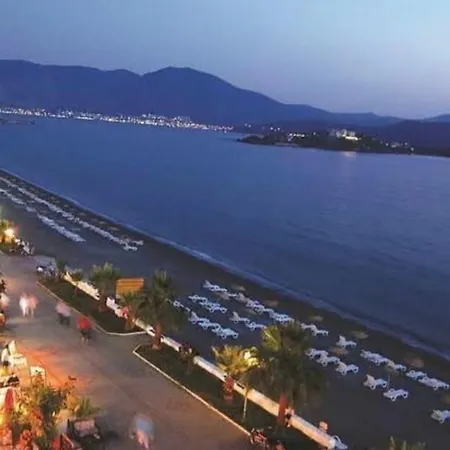 Calis Plajinda 1+1 Luks Daire Apartment Fethiye